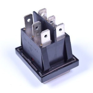 картинка Выключатель двухклавишный водонагревателя в Сервисном центре «Близнецов»