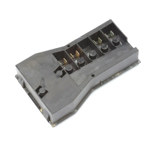 картинка Клеммная колодка электроплиты в Сервисном центре «Близнецов»