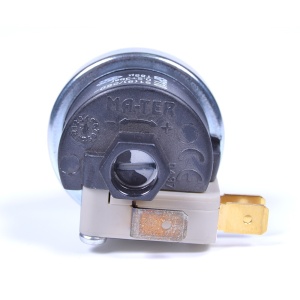 картинка Датчик давления с 1-м МП водонагревателя в Сервисном центре «Близнецов»